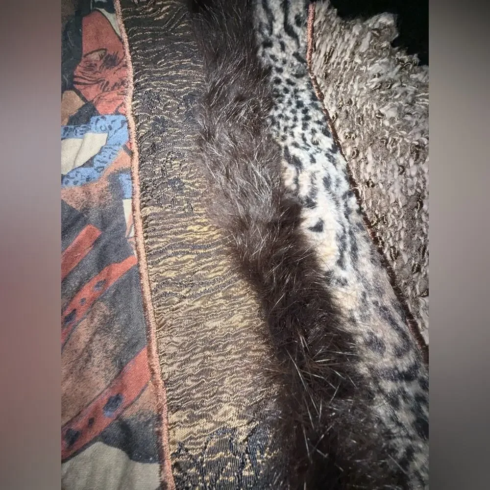 Vintage 1980s Oversized Faux Fur Trim  Animal Print Tassels Chunky Knit SZ SMALL
